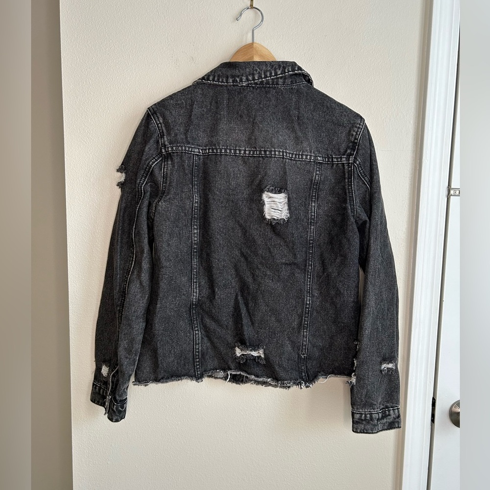 Classic Black Jean Denim Jacket Basic Long Sleeve Button Down Distressed Sz M - Picture 10 of 10